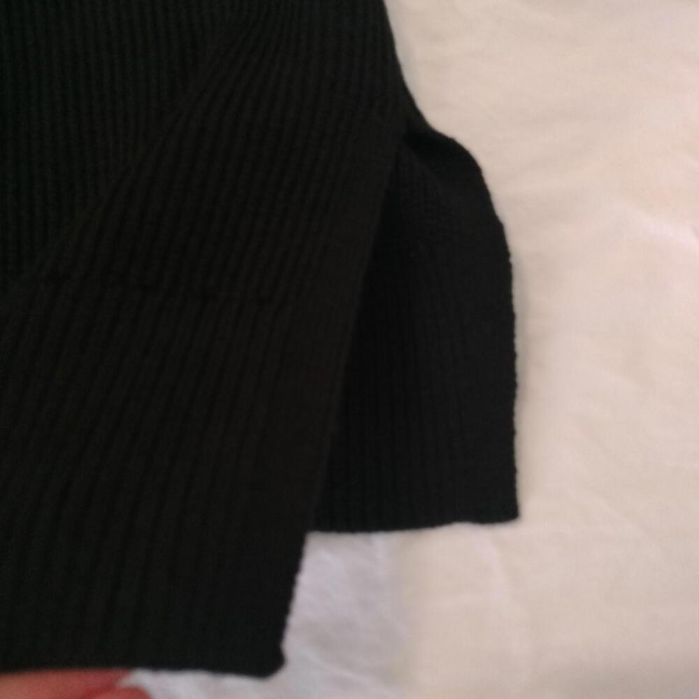 Athleta NWT Women's Black Hanover V-Neck Wool Blend Sweater Size Large - Picture 8 of 9